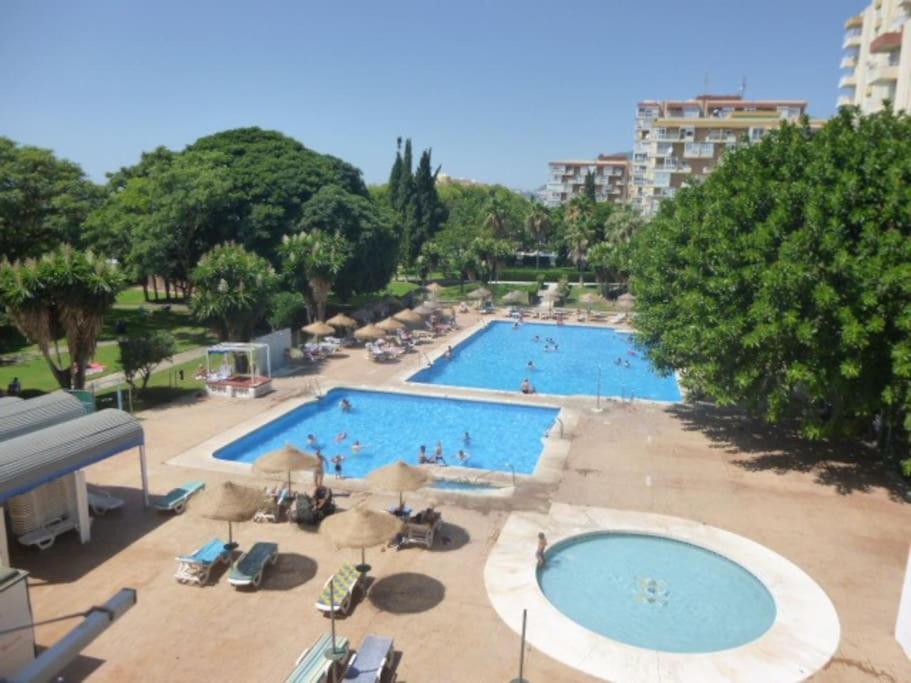 Apt Moderno Con Vistas, Recepcion 24 Hs Y Piscinas Benalmadena Luaran gambar
