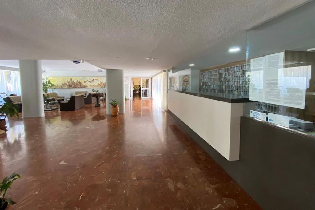 Apt Moderno Con Vistas, Recepcion 24 Hs Y Piscinas Benalmadena Luaran gambar